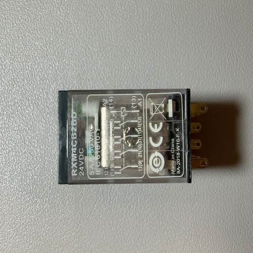 全新RXM4CB2BD，3个，12.22