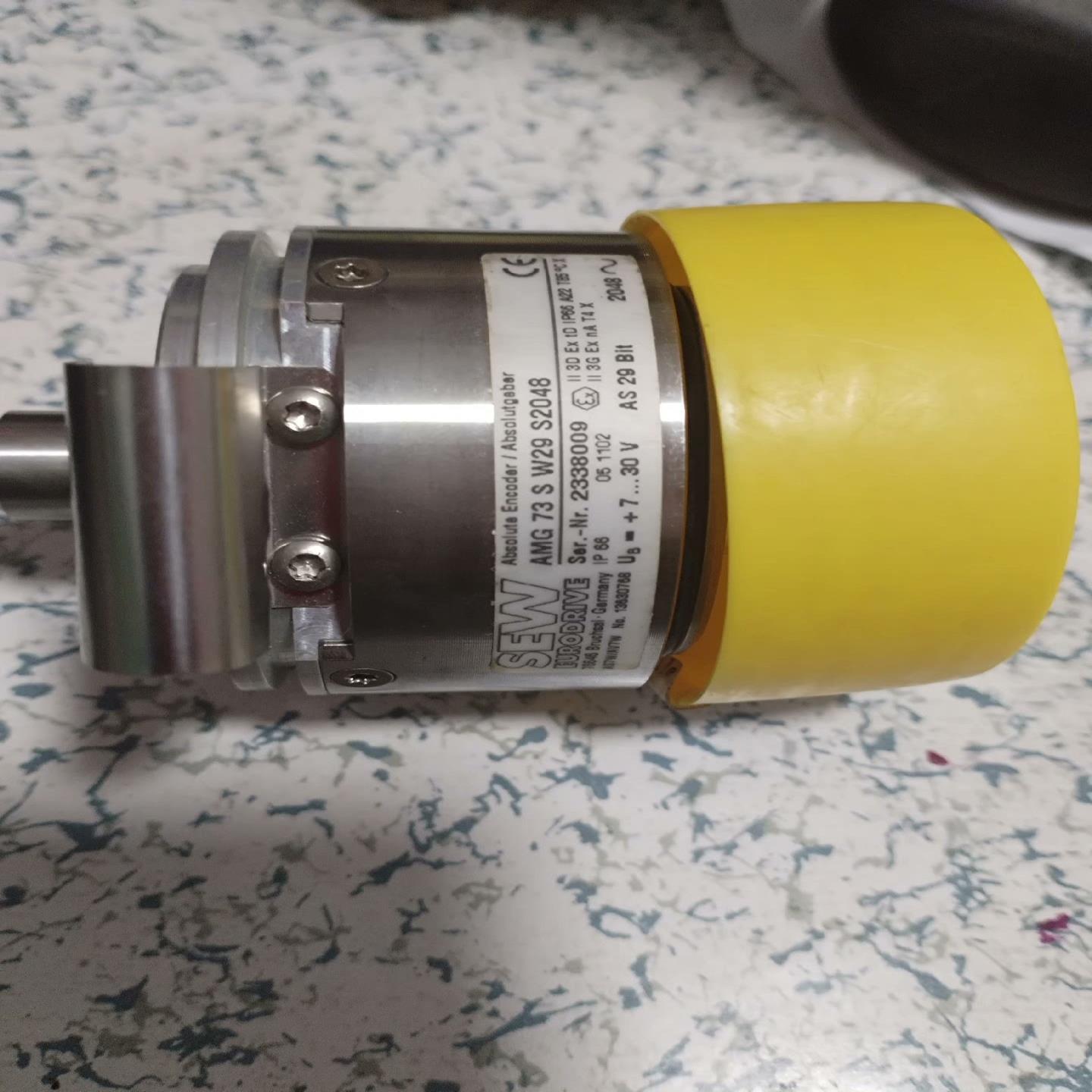 SEW编码器AMG73SW29S2048，全新。