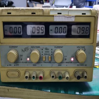 [德峰]双组30v 5A可调  .加一组固定5V3A  .成色较差，