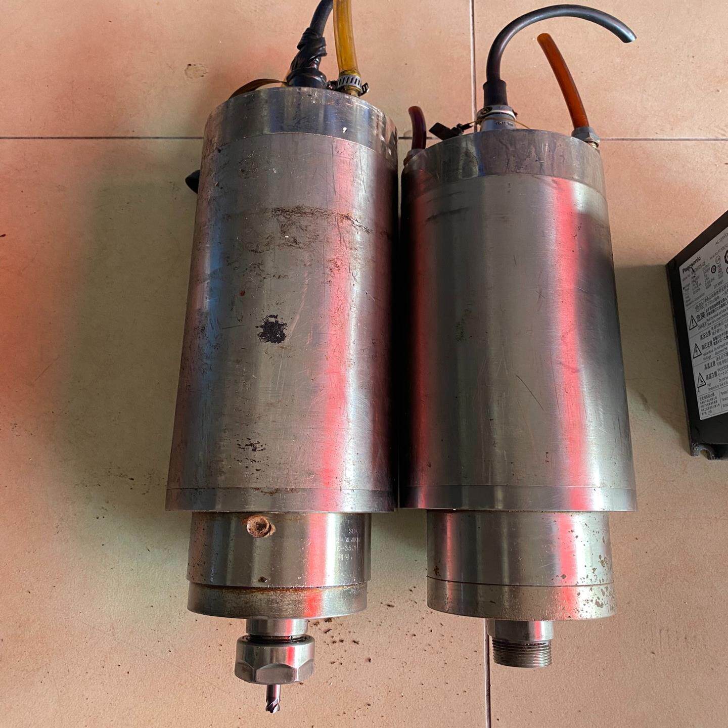 （设备配件）主轴4.4KW一条 直径105转速350Hz 21000PM