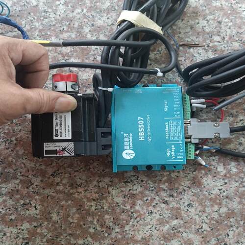 雷赛三相闭环驱动器：HBS507+电机573HBM10-10