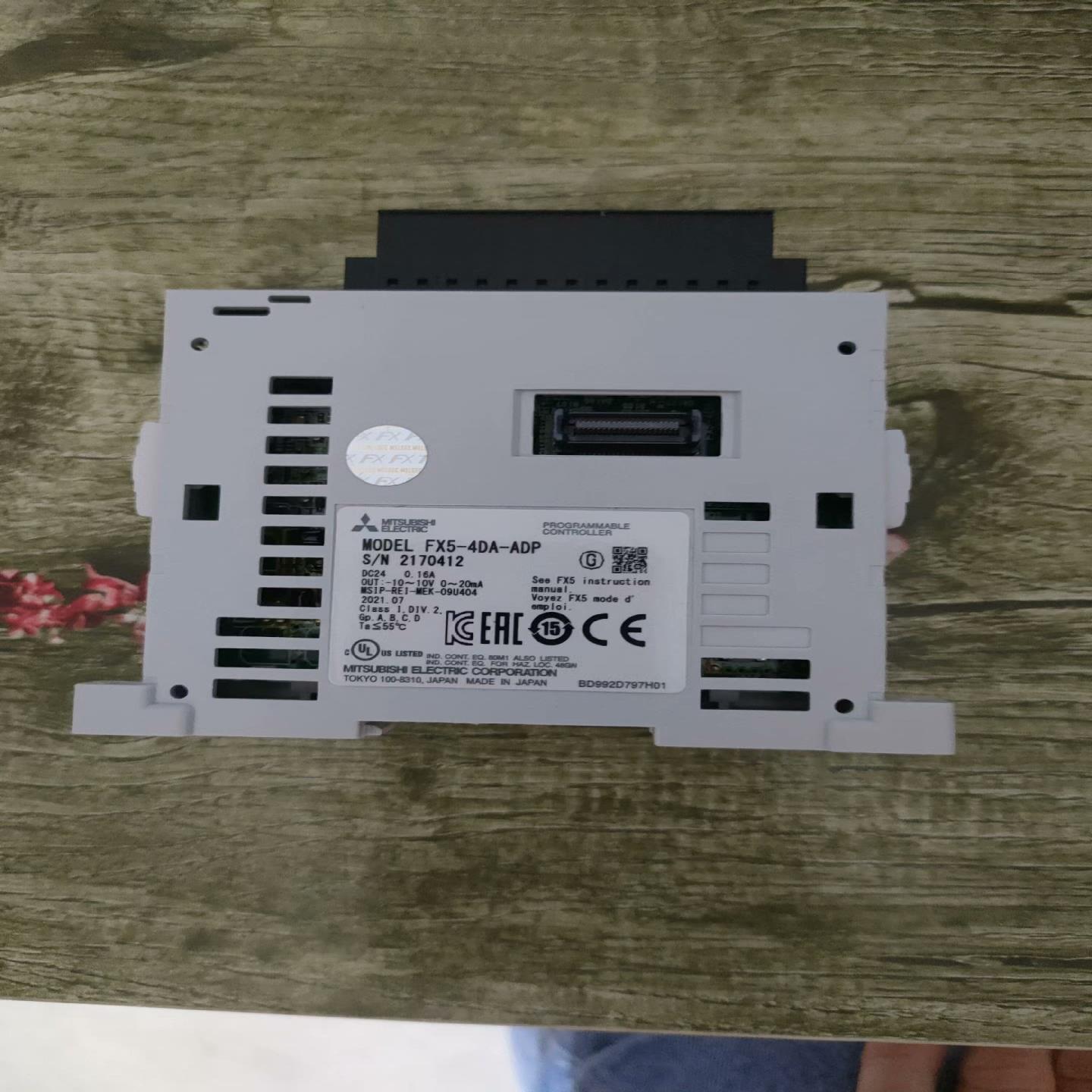 FX5-4DA-ADP  原装正品，成色好可充
