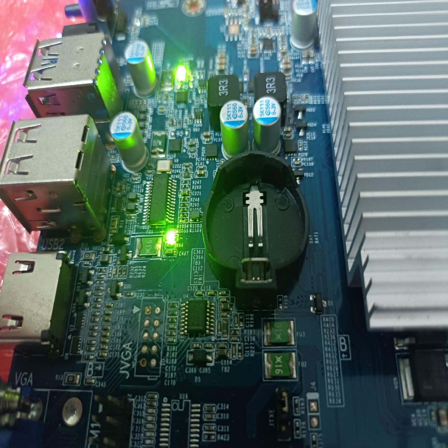 （设备配件）J1900-OPS主板一张，成色漂亮带内存4 g