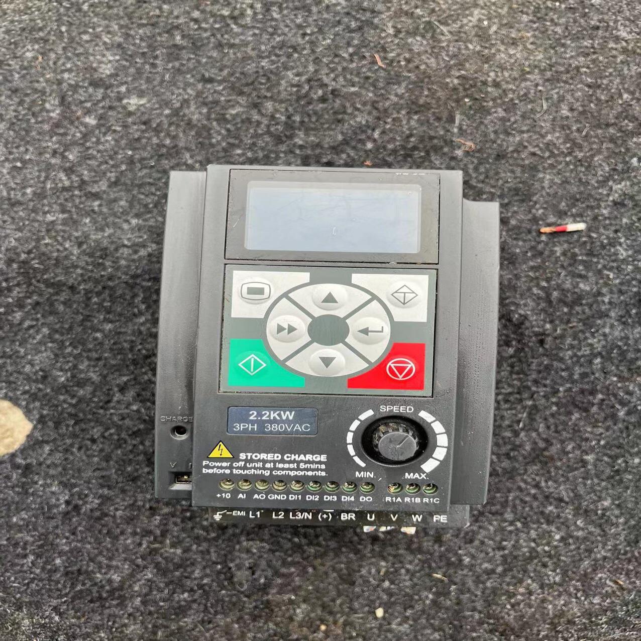 海普蒙特变频器，HD09-4T2P2G，，成色很好，