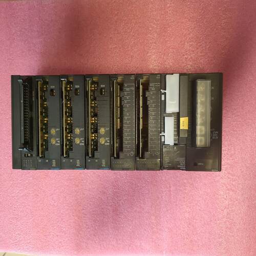 PLC模块一套CJ1M-CPU12，CJ1W-AD