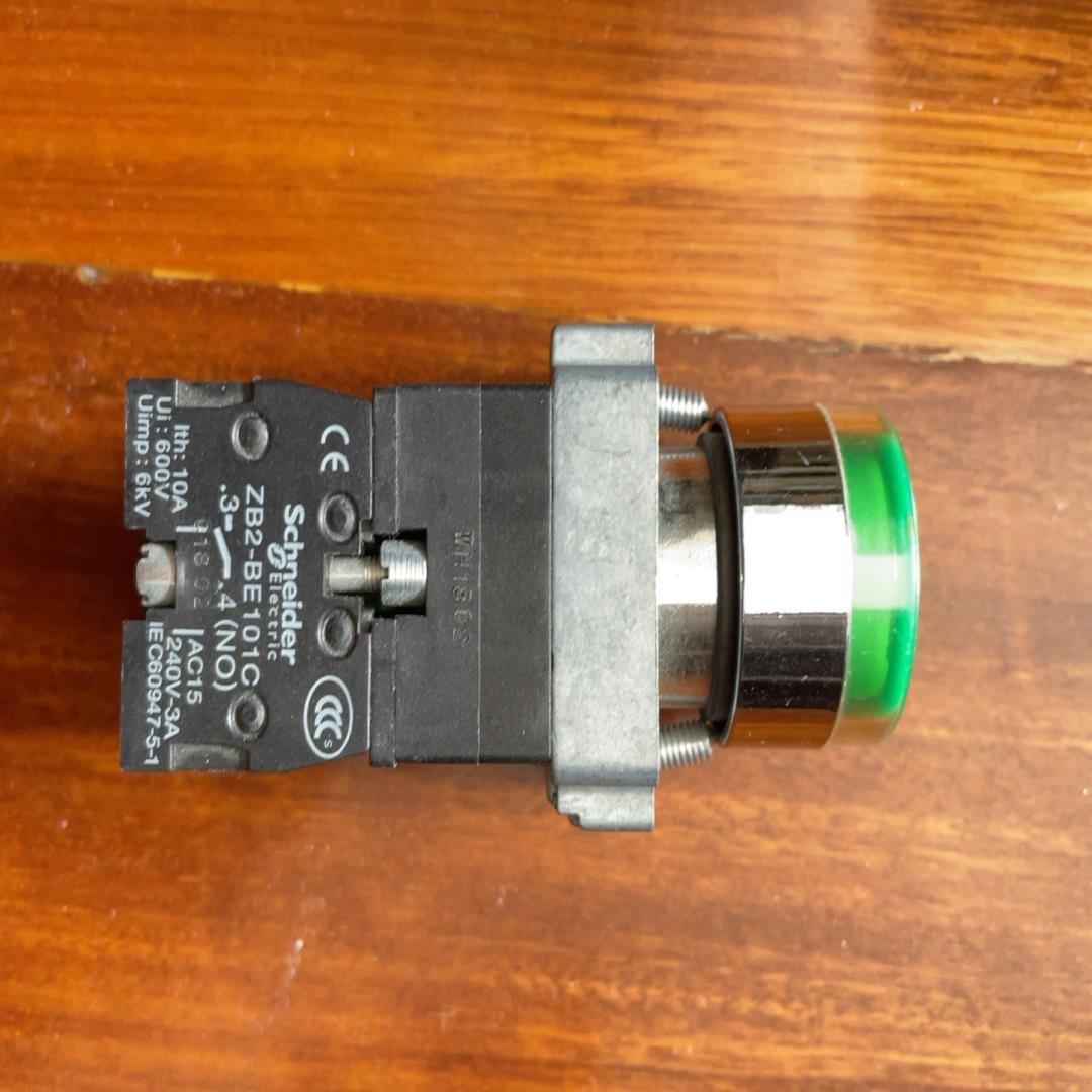 XB2BW33B1C绿色带灯自复位按钮，1常开