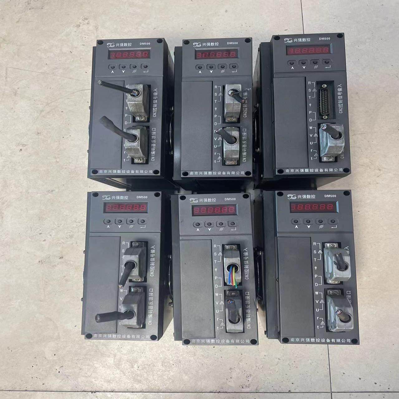 （设备配件）DM500兴强包邮共有包好6驱动器320台伺服一台