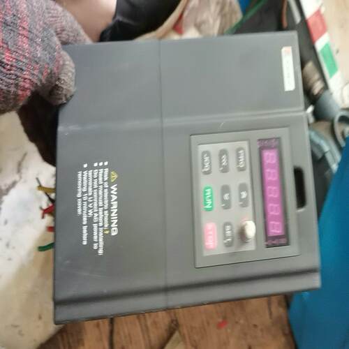 科沃变频器  型号AD800N-4T5.5GB/7.5PB有