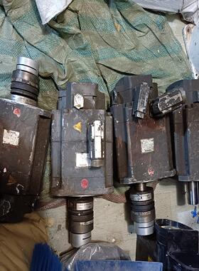 [德峰]西门子1FK7103-5AF71-1DG3实物拍摄如图，拍前