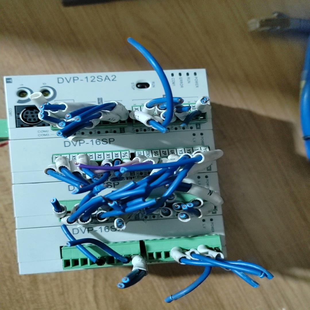 [德峰]台达 ）三DVP12SA2PLC  一  (（DVP16SP