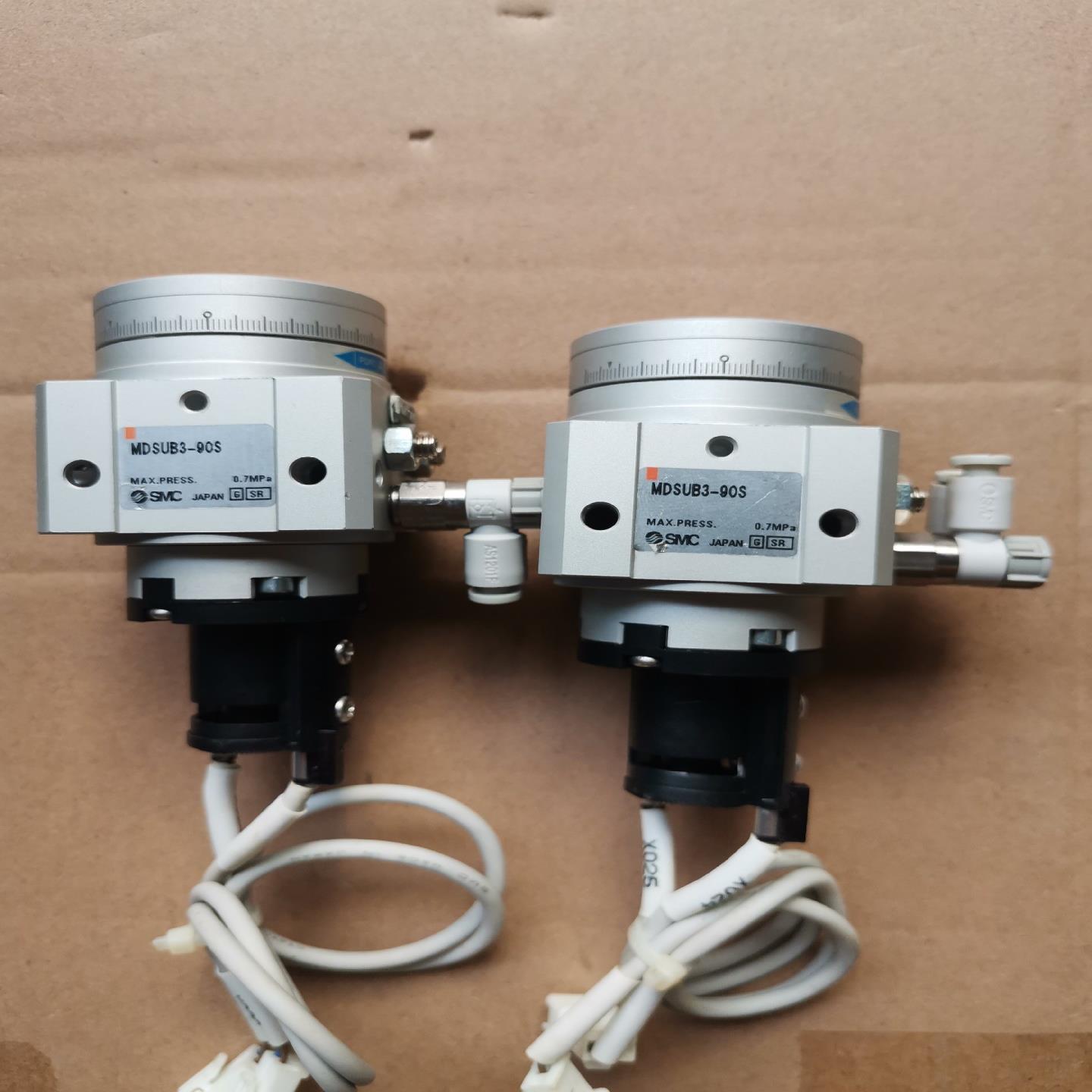 SMC旋转气缸MDSUB3-90S，图片实拍，原装正品，