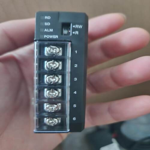 基恩士DL-RS1A通讯模块 位移传感器PLC模块 如图。全