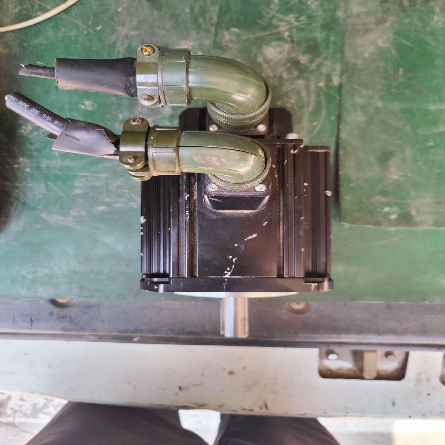 （设备配件）拆机的富士伺服电机GYG152CC2-T2G 1.5KW 功