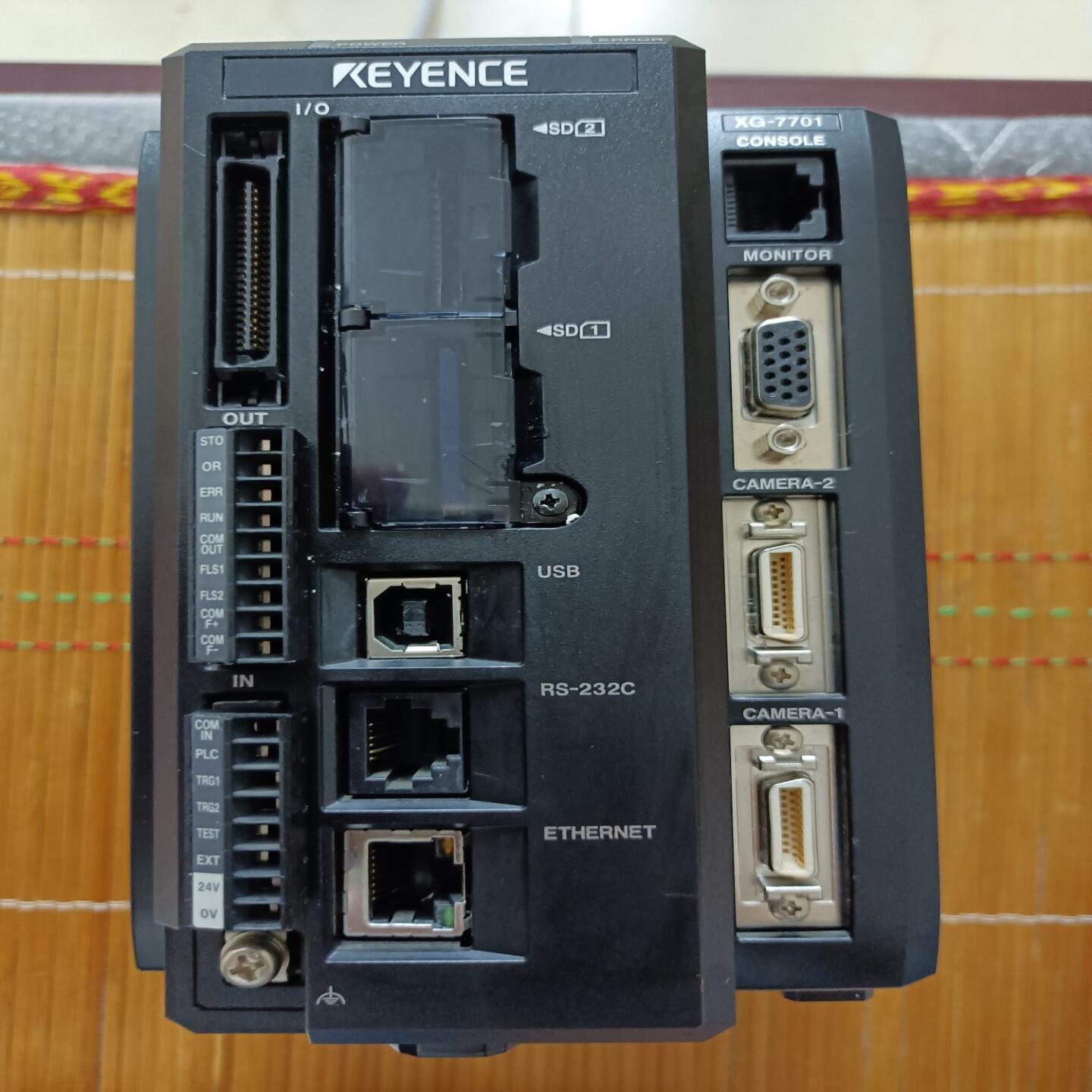 基恩士LJ-V7701激光轮廓测量仪控制器，