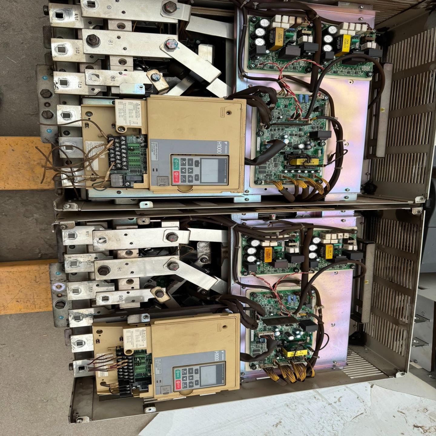 原装H1000安川90kw变频器 CIMR-HB4A01