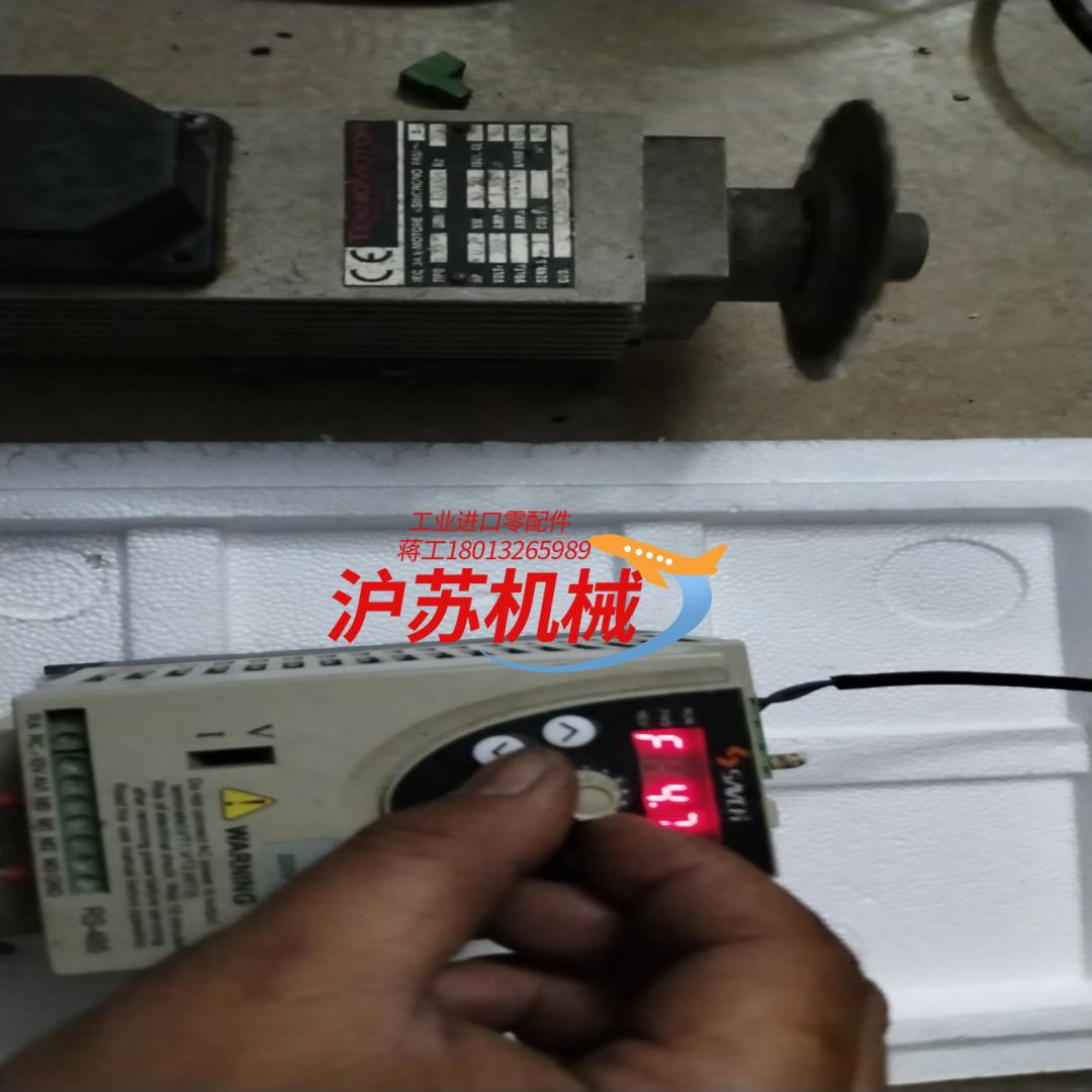 三基变频器S800-2S0.4G     220V   0.