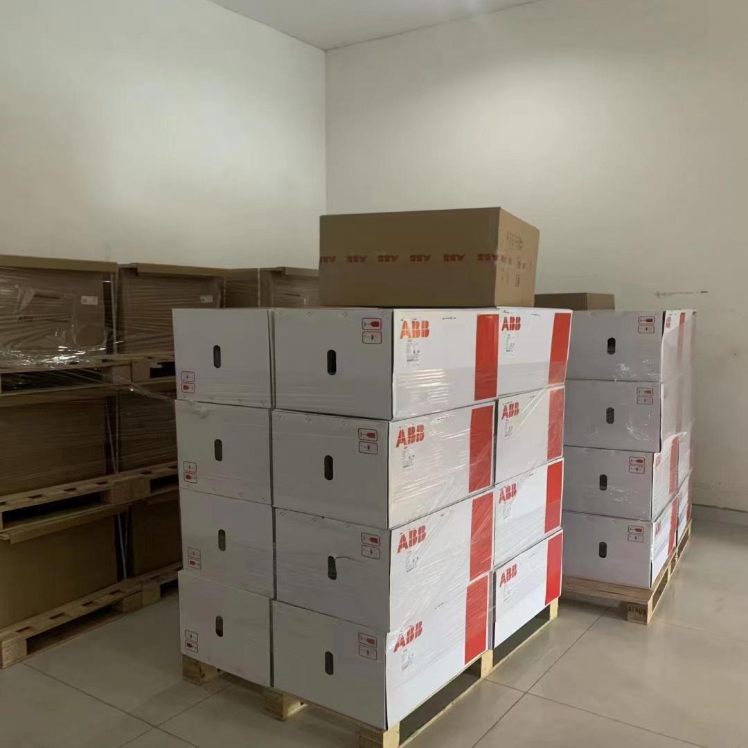 PSTX250-600-70   软启动器全新原装正品