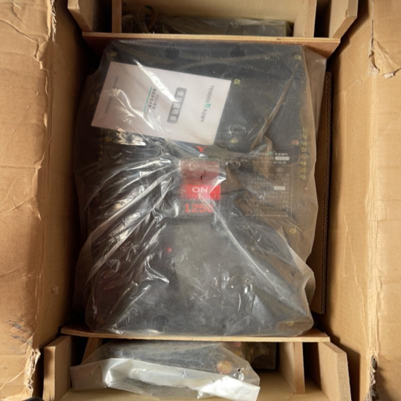 天正电气DZ20Y-1250/3370塑料外壳式断路器 全新