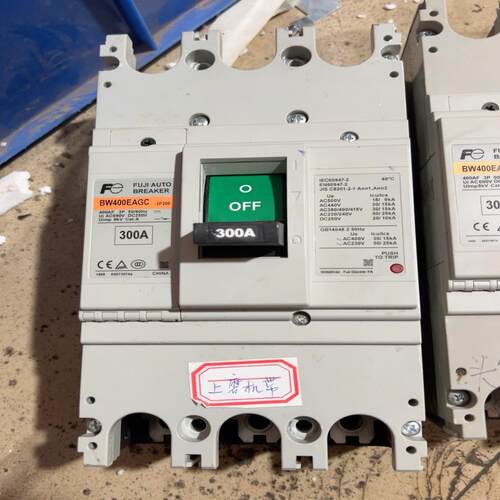 原装富士断路器，型号BW400EAGC    3p3