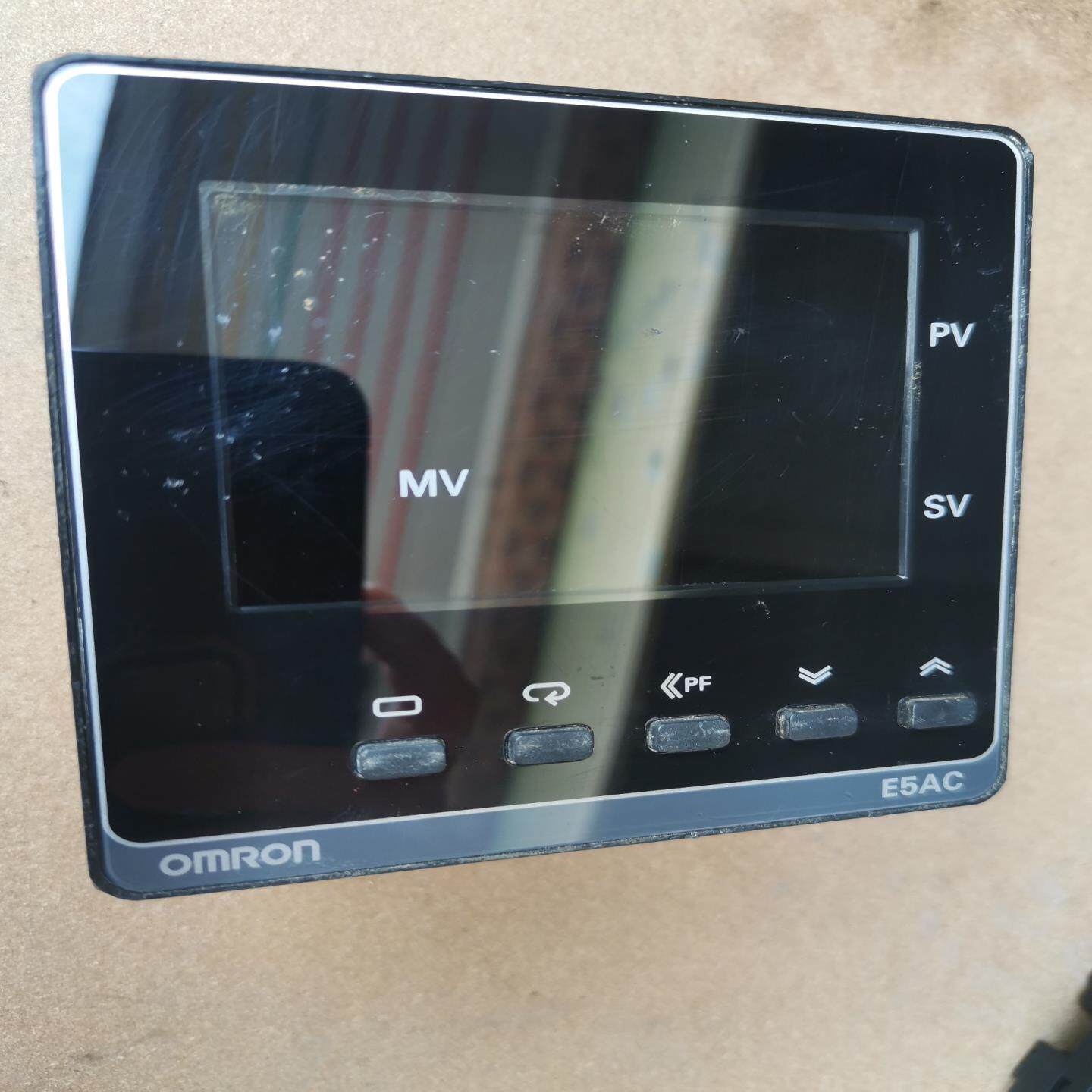 温控仪E5AC-QX3ASM-800，图片实拍，现货