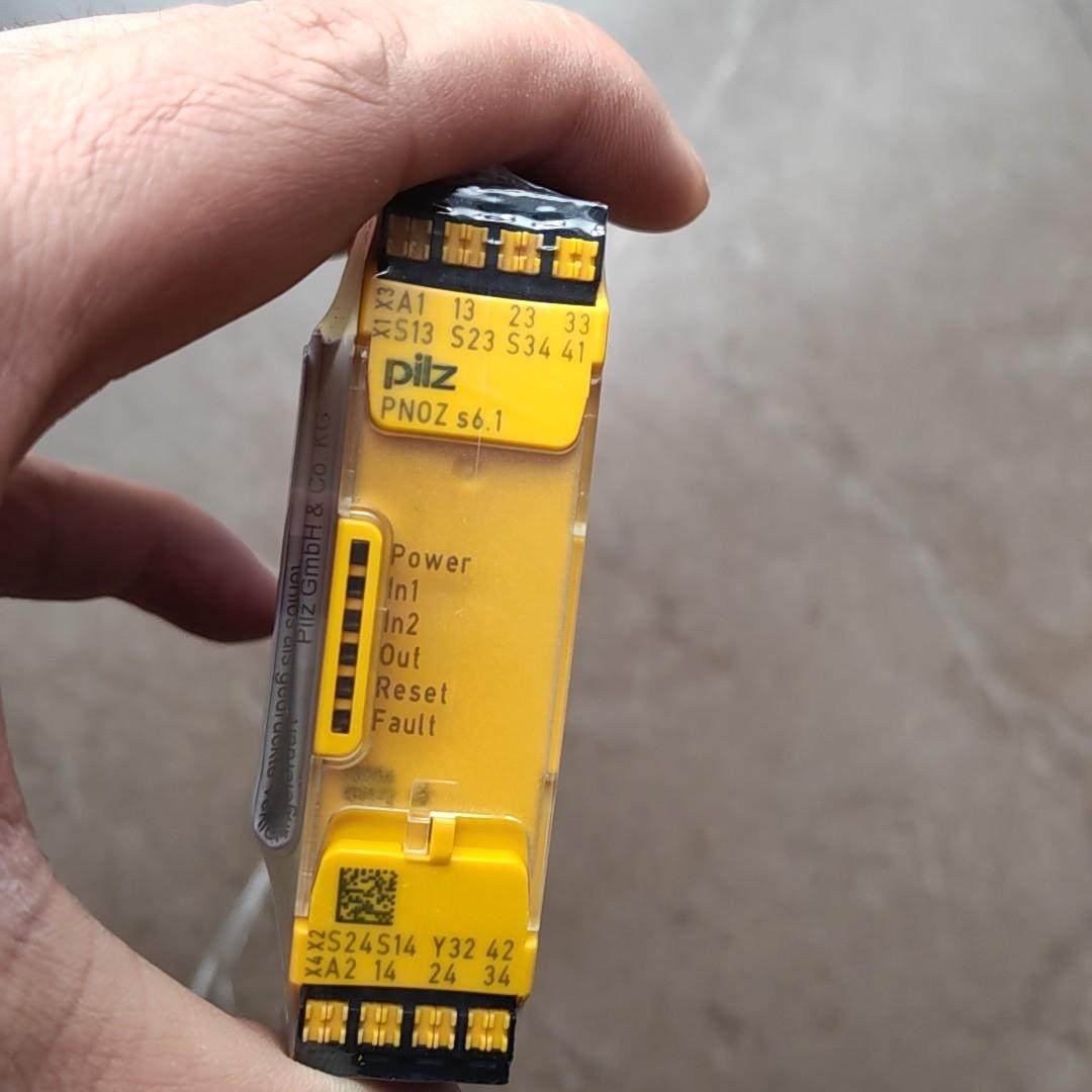 皮尔兹PiIZ安全继电器PNOZ S6.1 751156德国