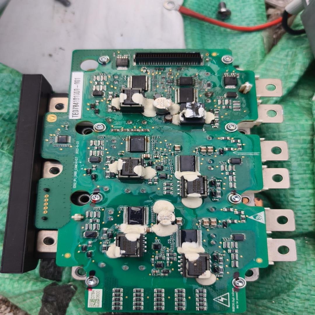 [德峰]有100个 长安新能源模块STARPOWER GD950HT