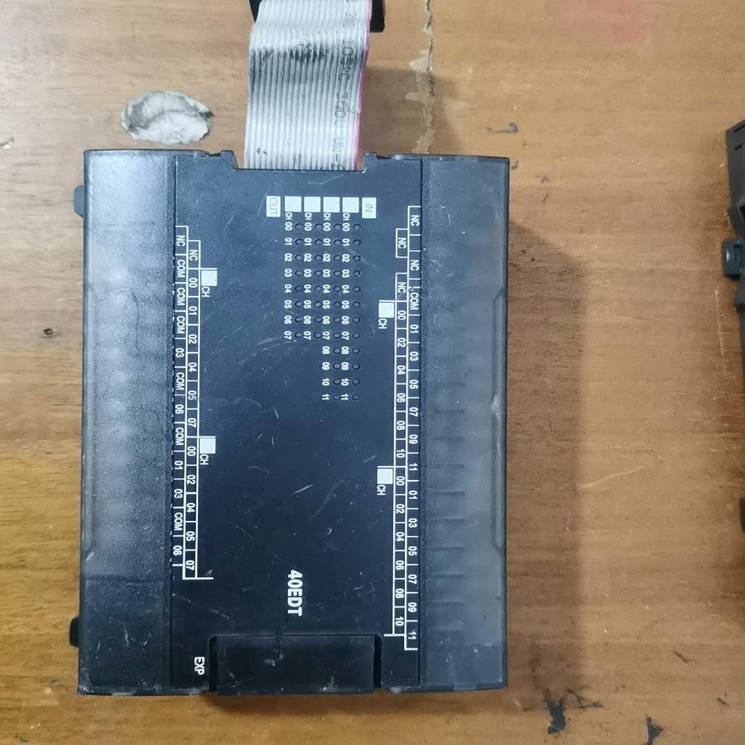 CP1W-40EDT功能正常成色如图