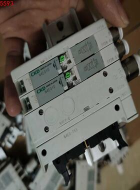 日本CKD电磁阀N4E010，原装进口正品，包功能正常使用，