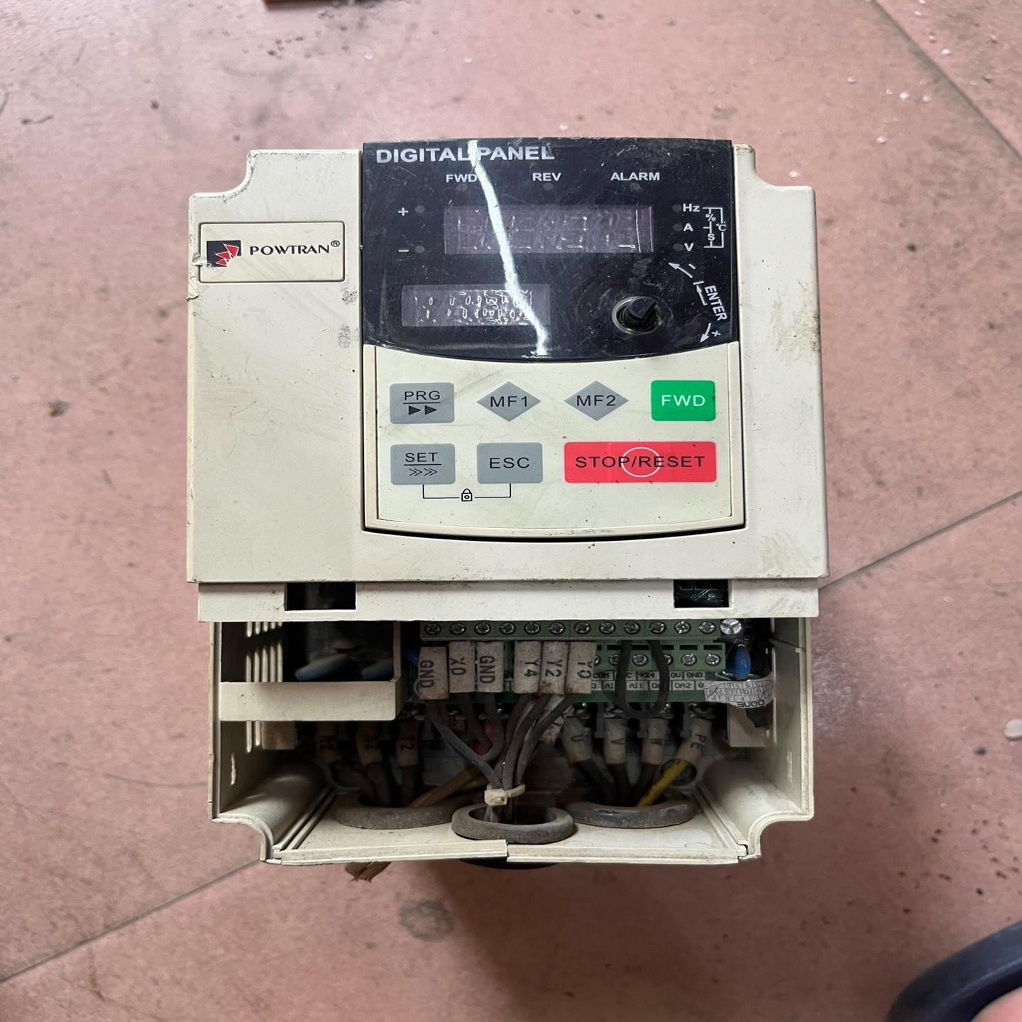 [德峰]2.2kw380v普传PI8100A变频器，功能包好