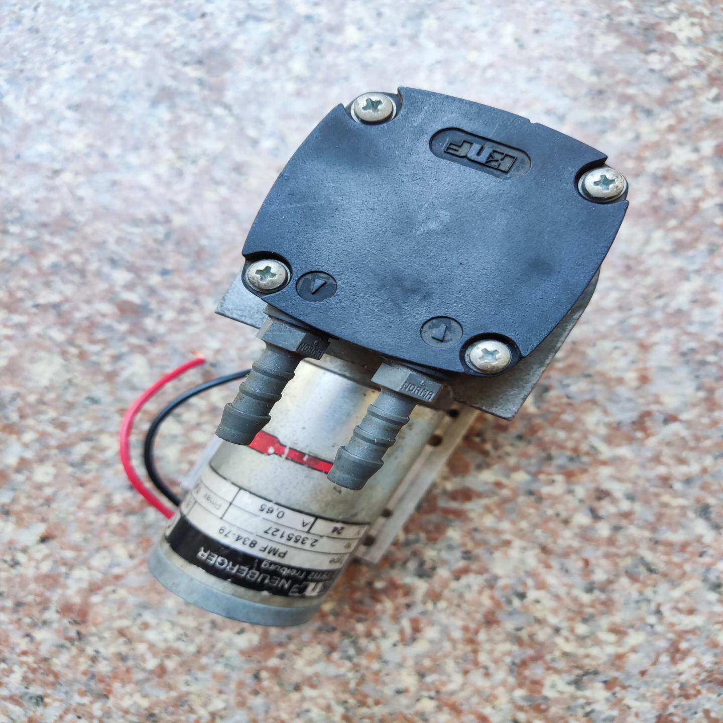 [德峰]24真空泵A79  -0.65V0.直流 PMF834KNF