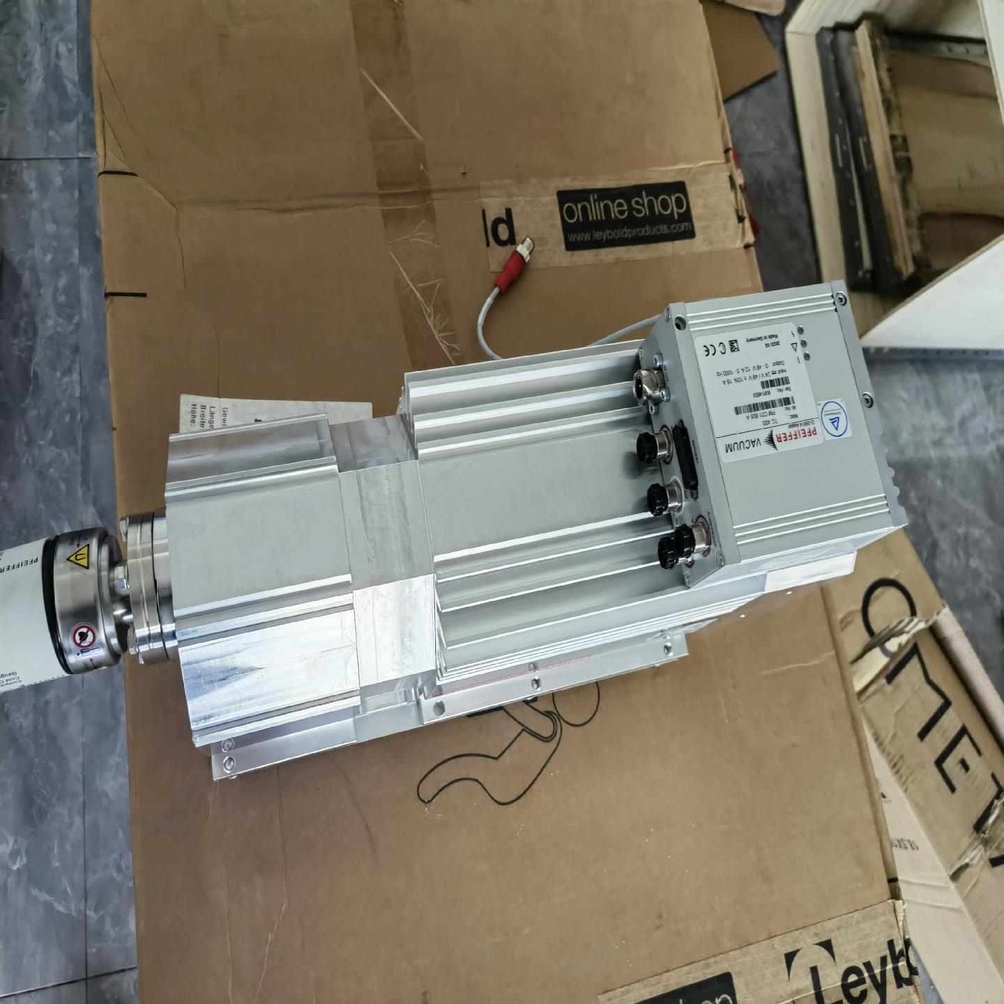 （设备配件）Pfeiffer 普发分子泵SplitflowXL，带控制器
