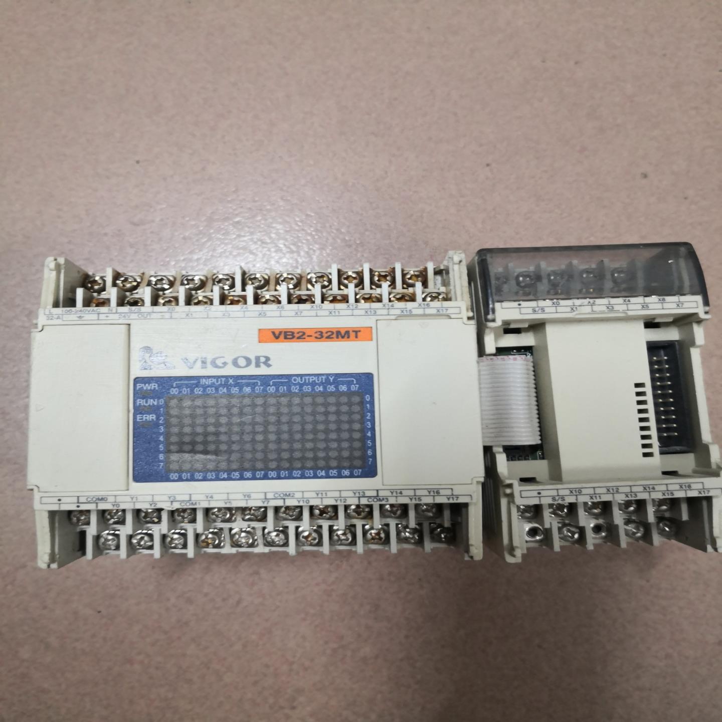 [德峰]丰炜PLC控制器，型号VB2-32MT-A。加扩展VB-16