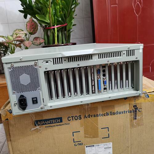 IPC-610-L  w/PAC-6113P4R&250W