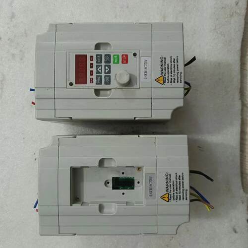 {莱茵电子商行}绿源单相变频器GRE-EV100-0D4G-2220V0