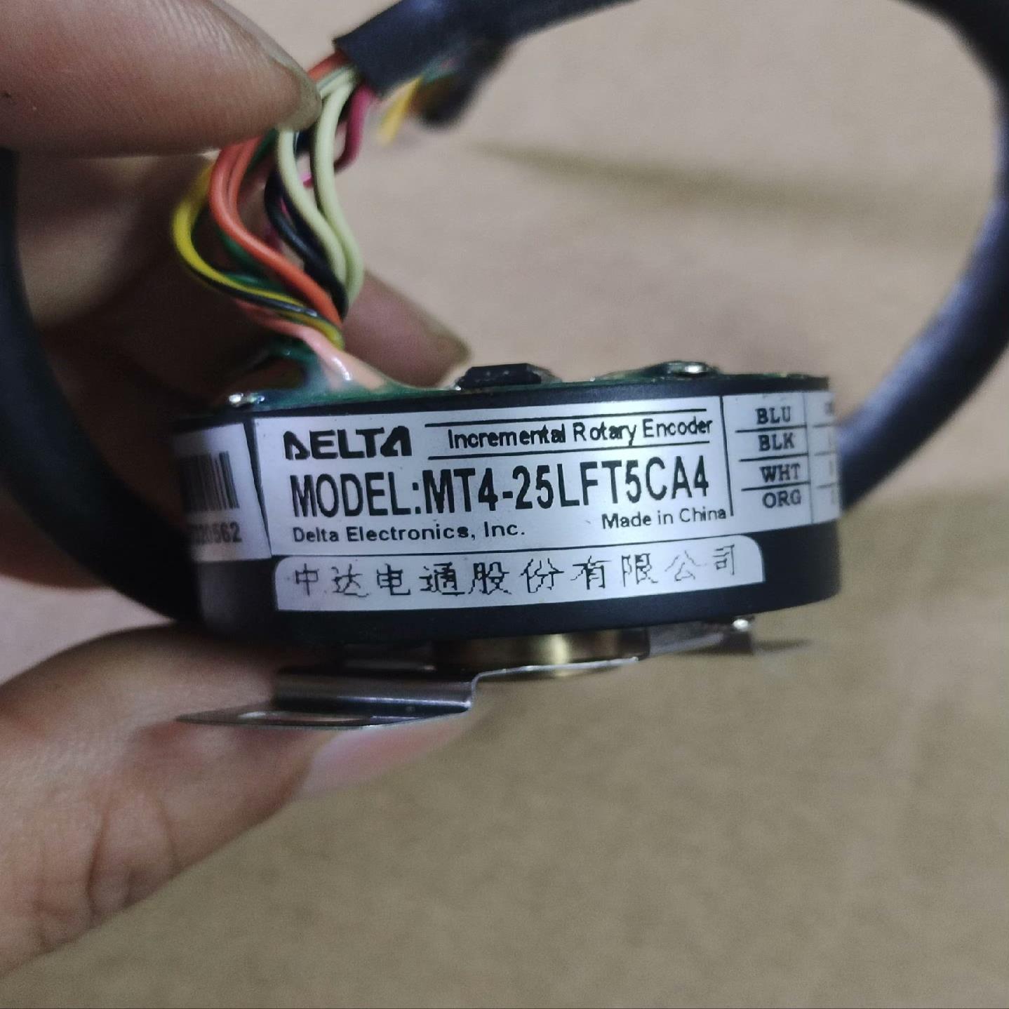 台达编码器MT4-25LFT5CA4  原装，成色实物拍