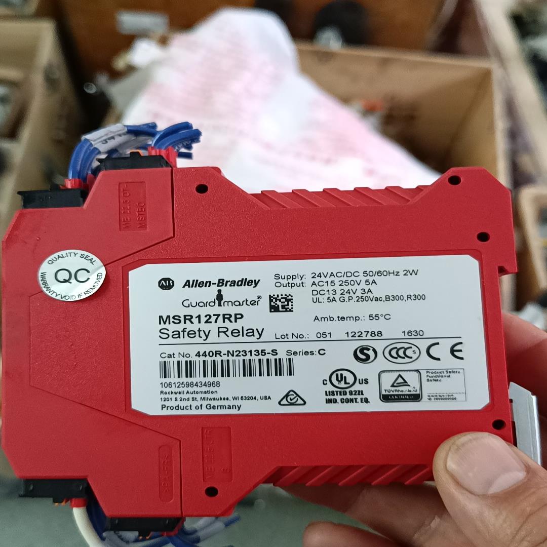 Allen-Bradley  msr127RP安全继电器