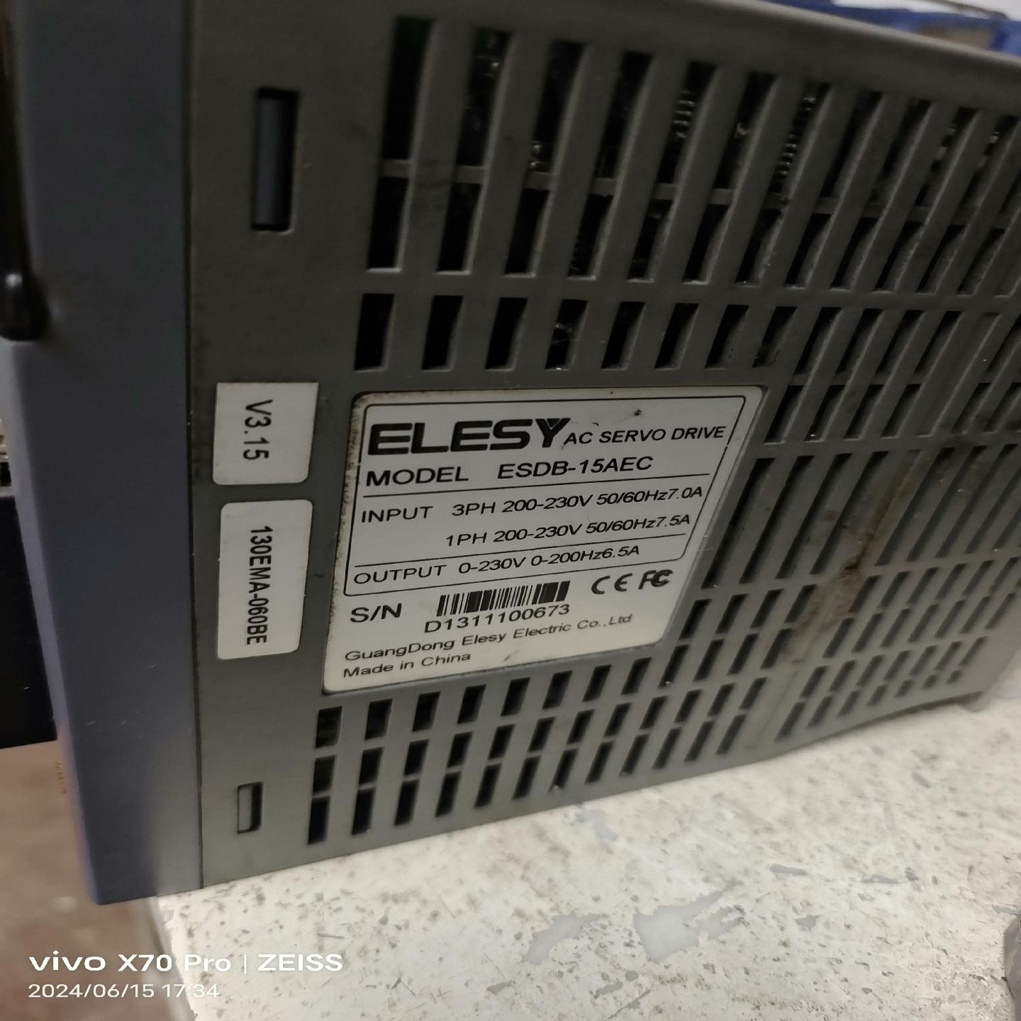 （设备配件）伊莱斯伺服器(ES0B-15AEC)及电机(130EMA-0