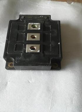 PM600DSA060  控制针仅剩三根，其他都折断。