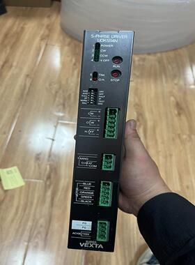 UDK5114N步进驱动器，上电没显示，配件出