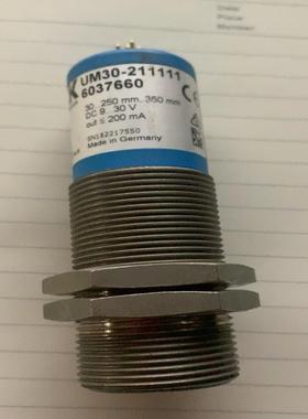 [德峰]Sick。  UM30-211111 6037660