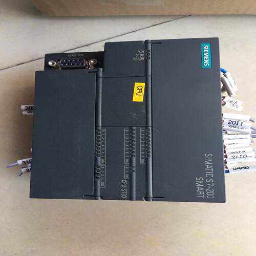 【工控自动化】S7-200 SMART，ST30，九成新，实物如图，议价
