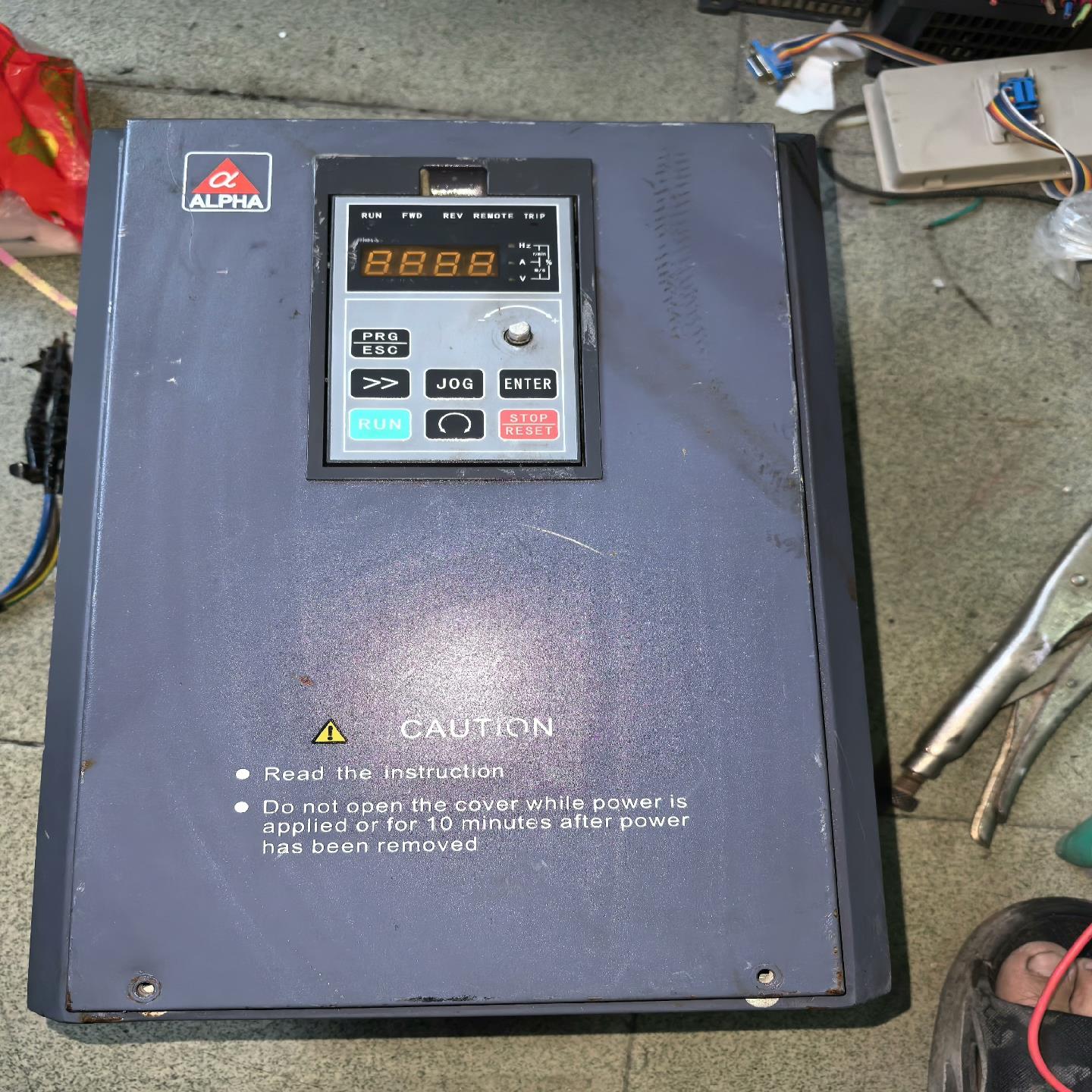 （设备配件）阿尔法变频器 实物拍摄 功能包好 ALPHA6000-301