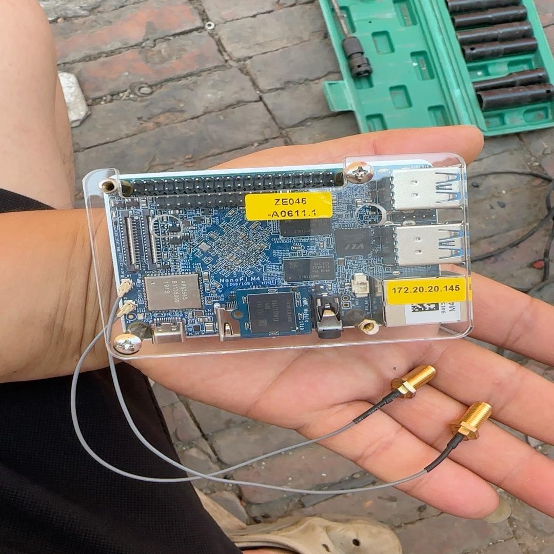 RK3399开发板 NanoPi M4 ,PCIe扩展2G内