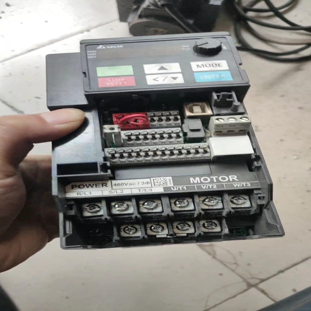 （设备配件）台达VFD9A0MS43ANSAA变频器三台，380V3.7