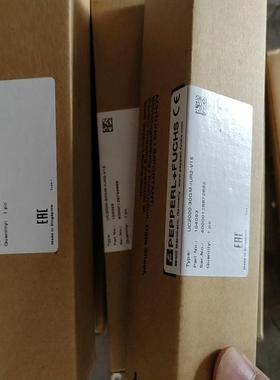 UC2000-30GM-IUR2-V15