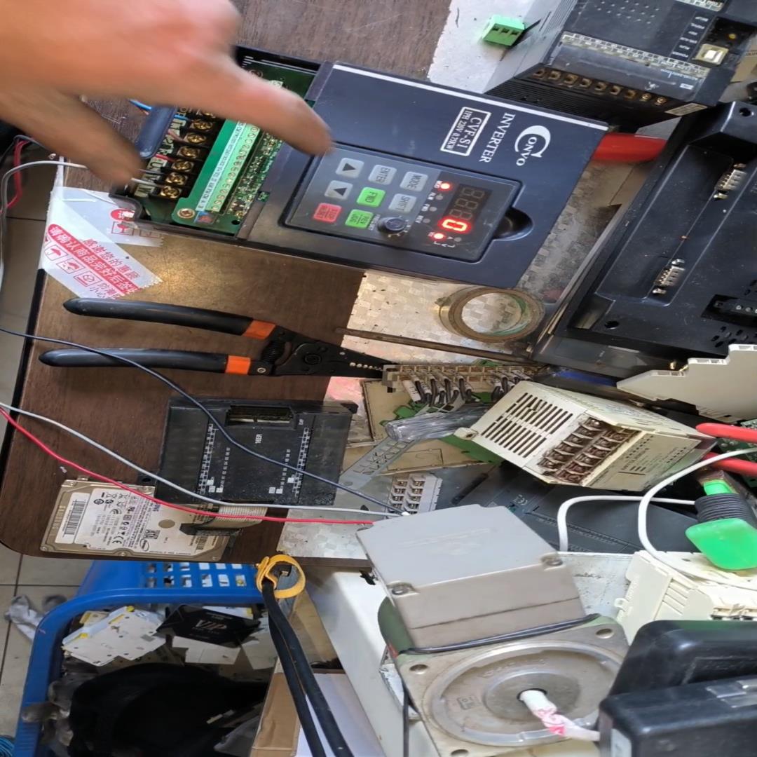 [德峰]1-P220FSCS01-NNNN0-AP1.A--K75-