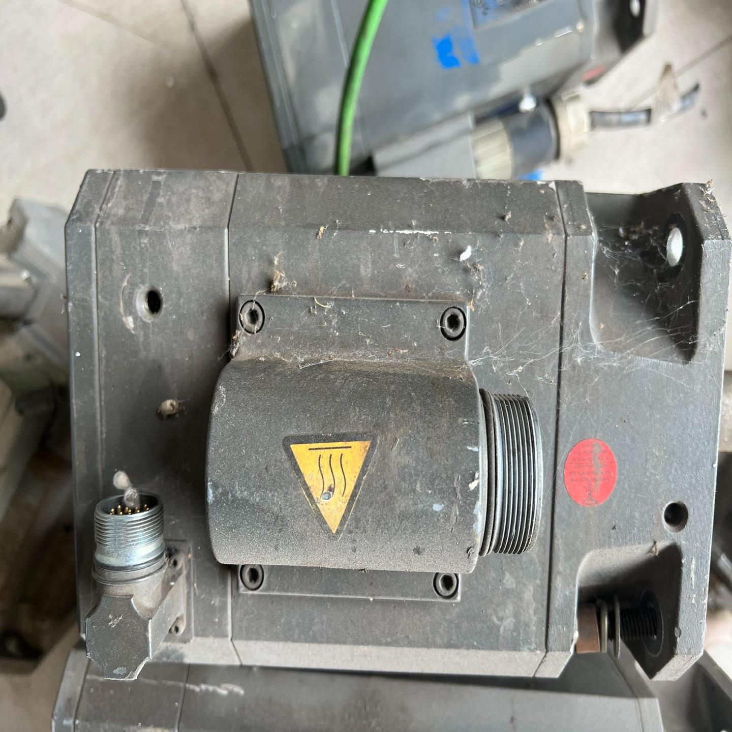 （设备配件）1FT6082-8AC71-4AA0，2P质量包好，议价