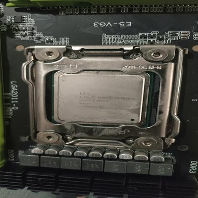 （设备配件）E5 2670 V2 CPU  成色漂亮  测试OK