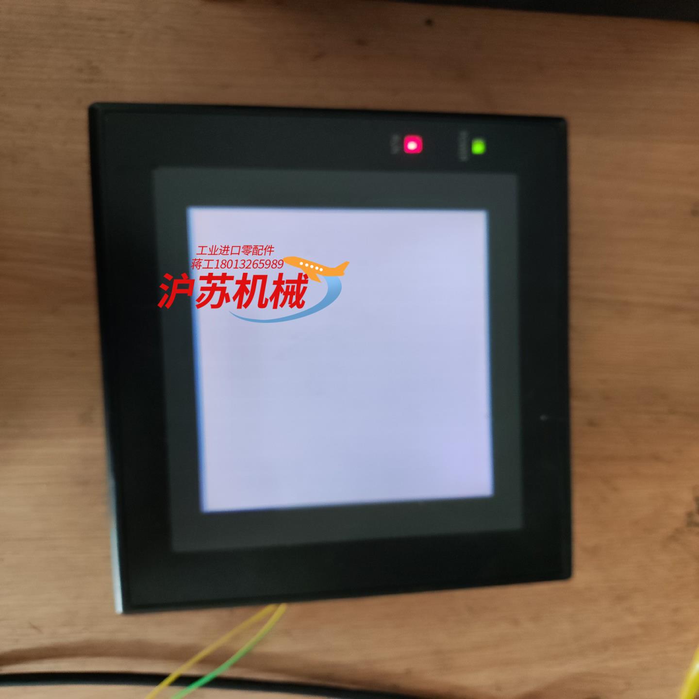 液晶显示屏NT31-ST123B-EV3 上电显示如图