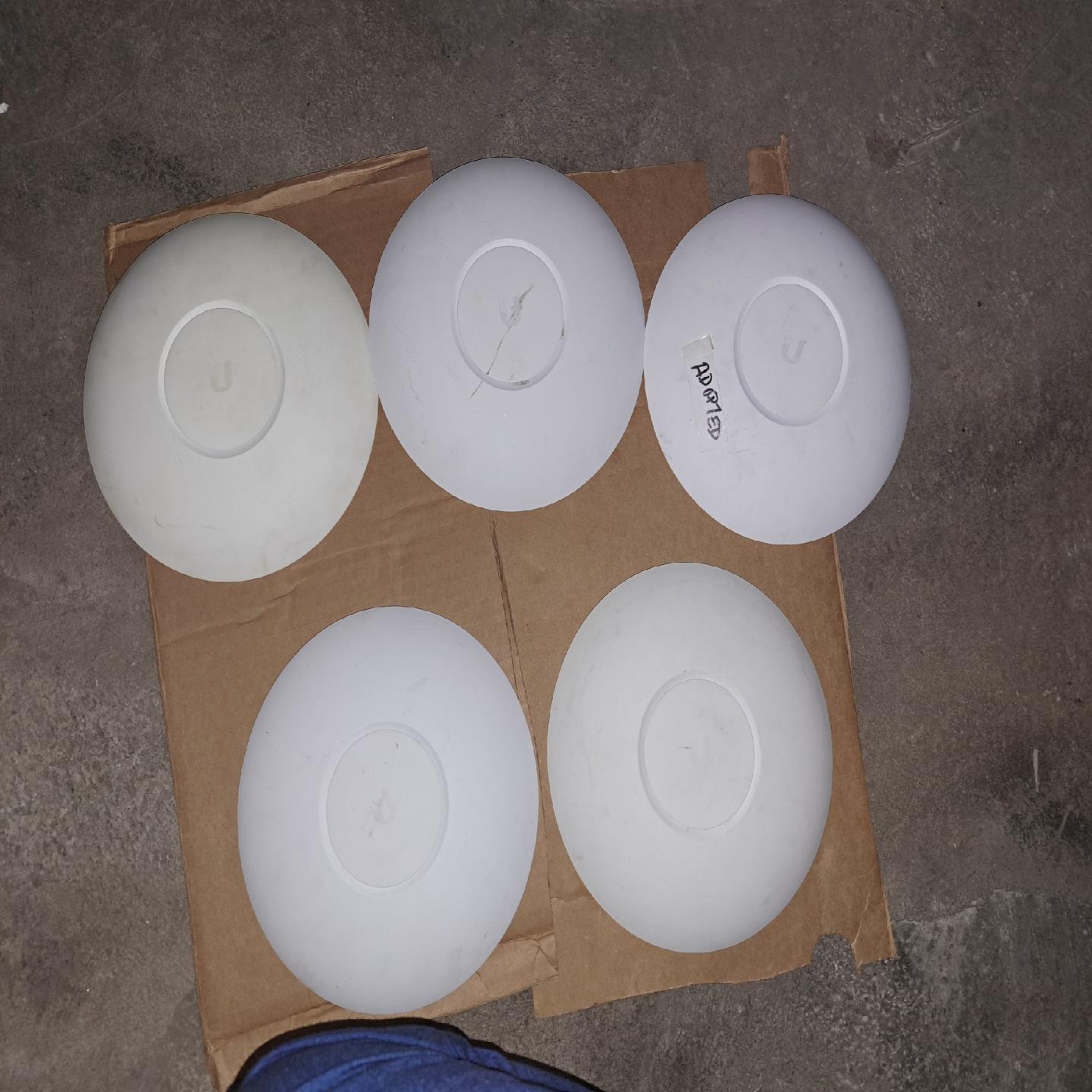 （设备配件）UniFi UAP-AC-PRO.成色较白净。质量包好到买家